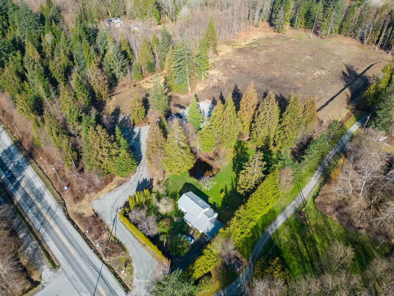 1186 Sunshine Coast Highway, Gibsons, British Columbia (MLS R2851642)