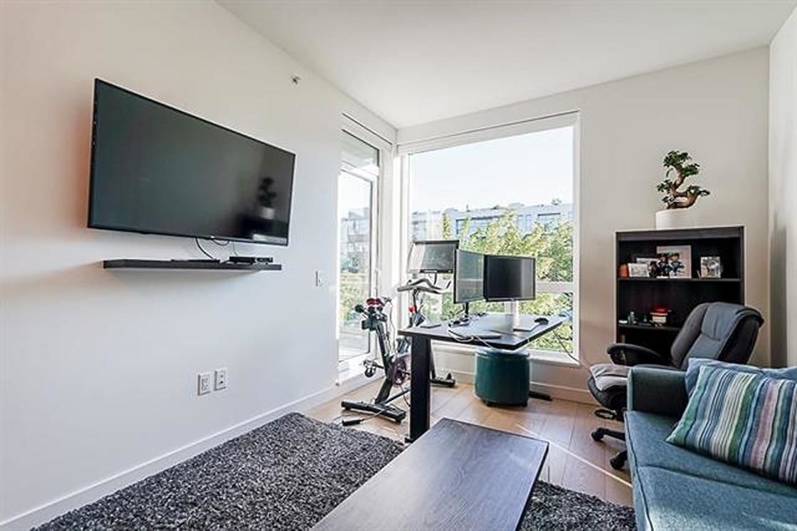 Listing Image 11