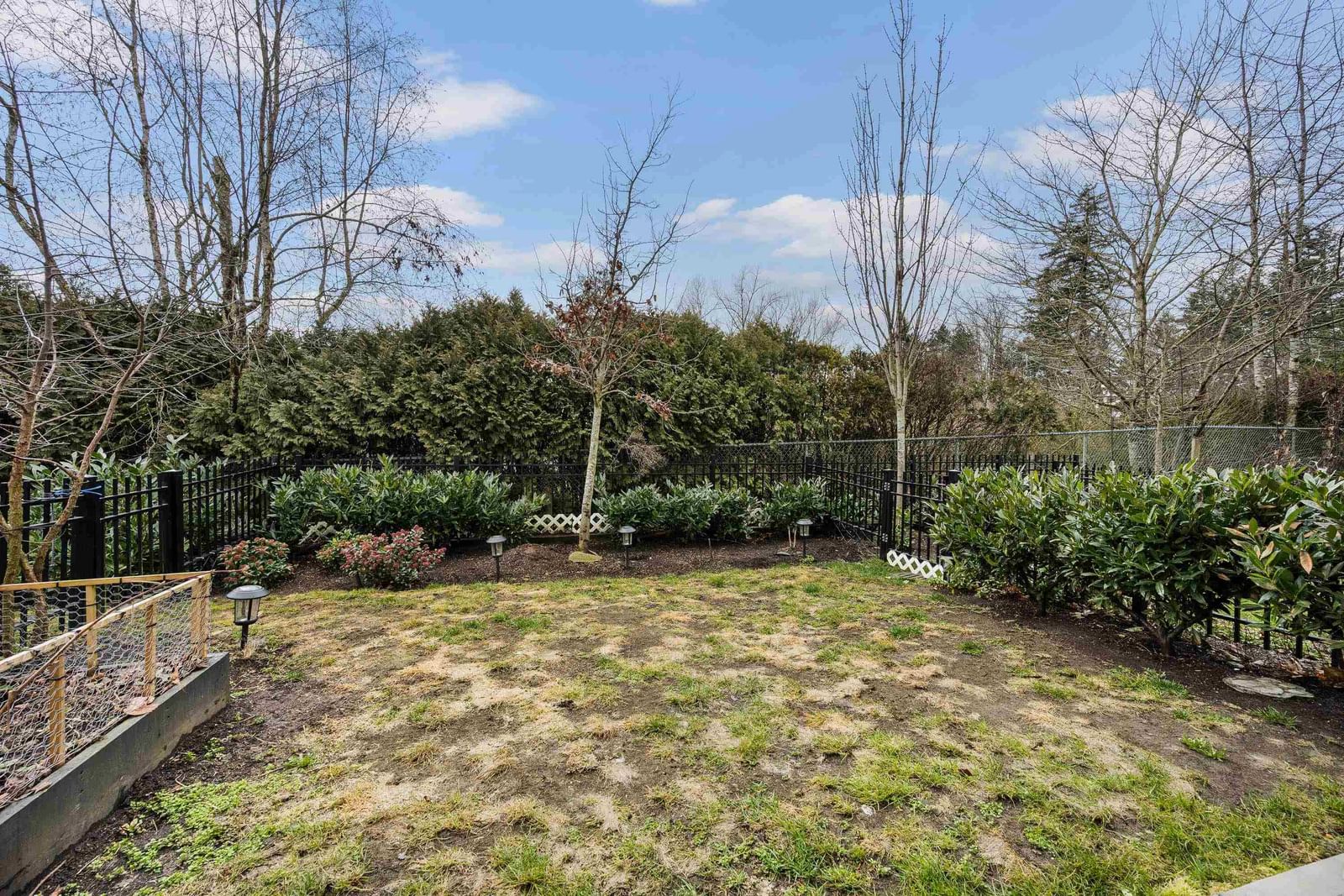 Listing Image 38