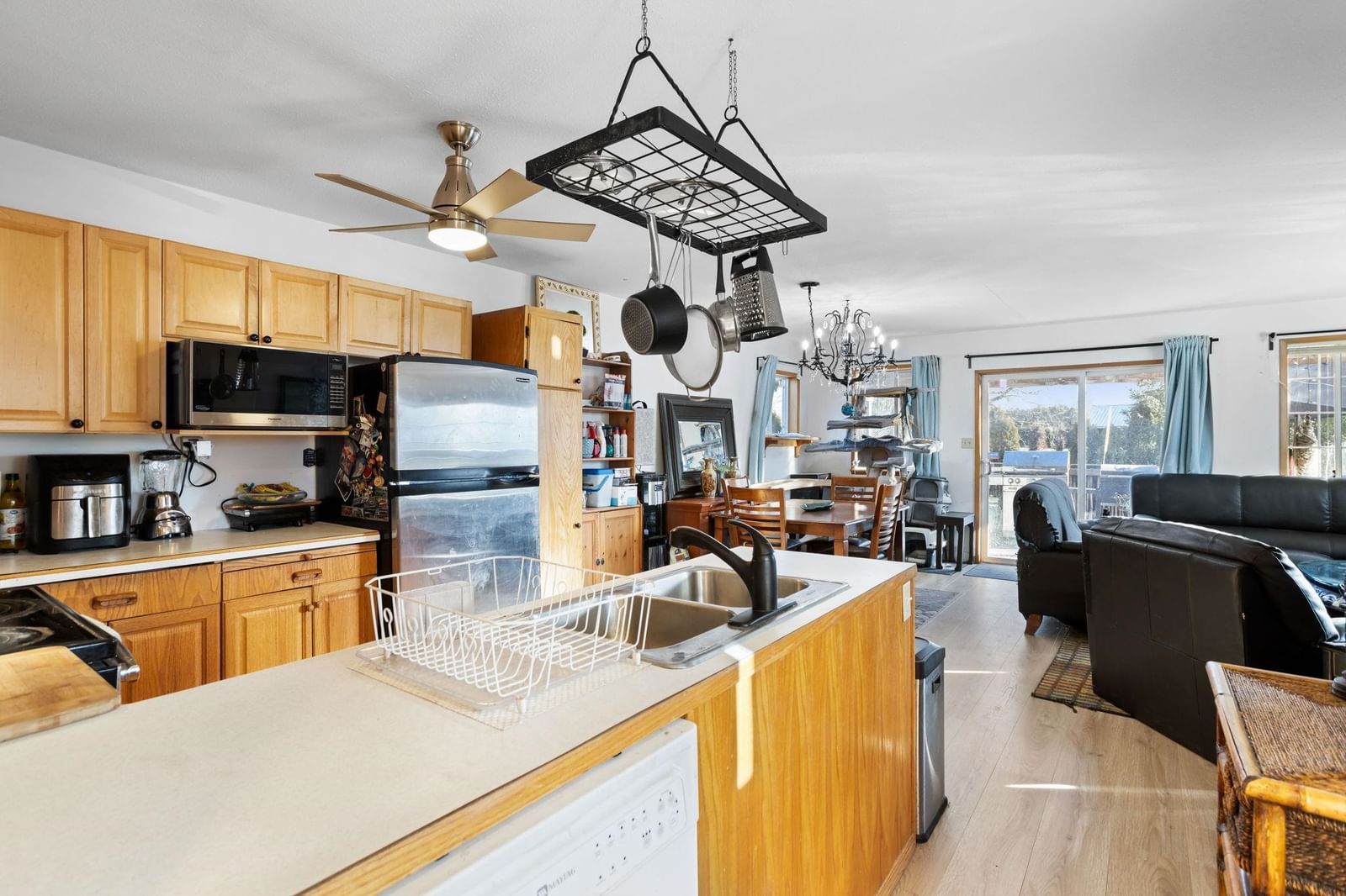 Listing Image 13