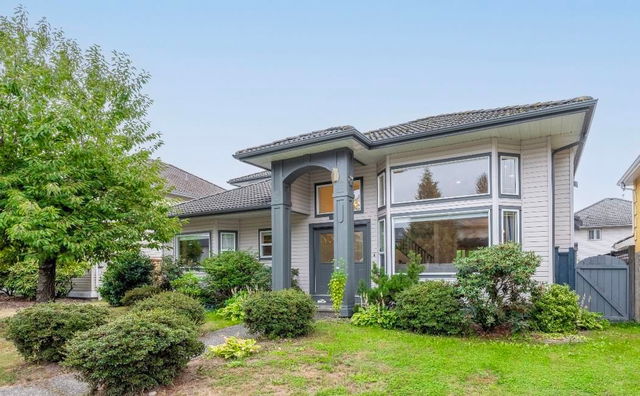 878 Riverside Drive