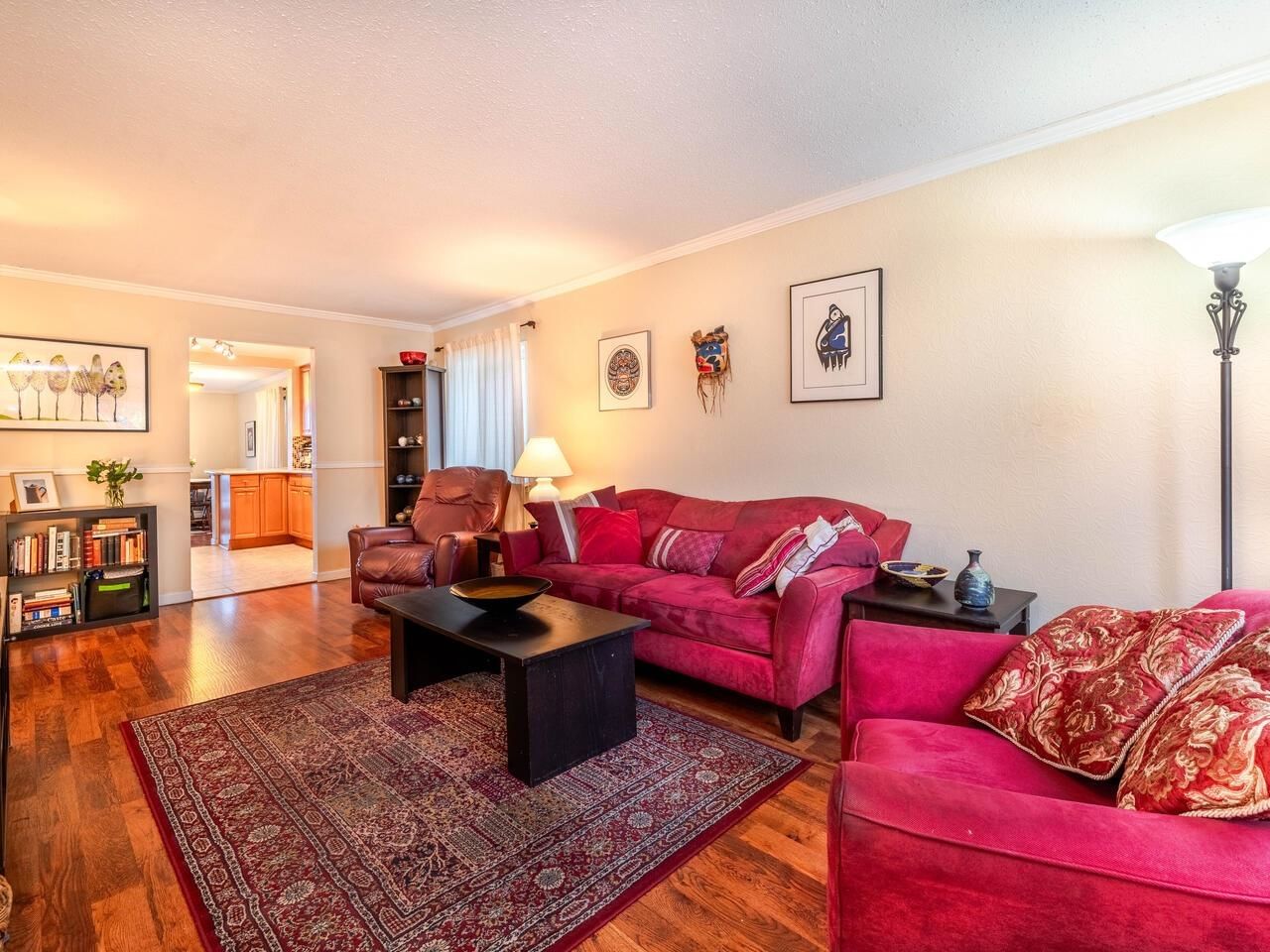 Listing photo 3
