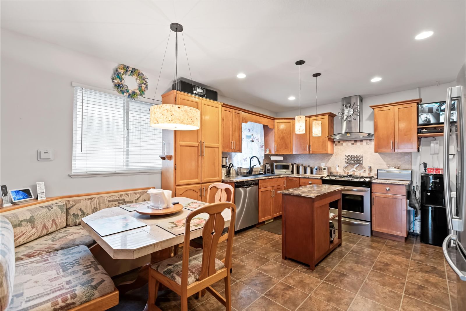 Listing Image 15