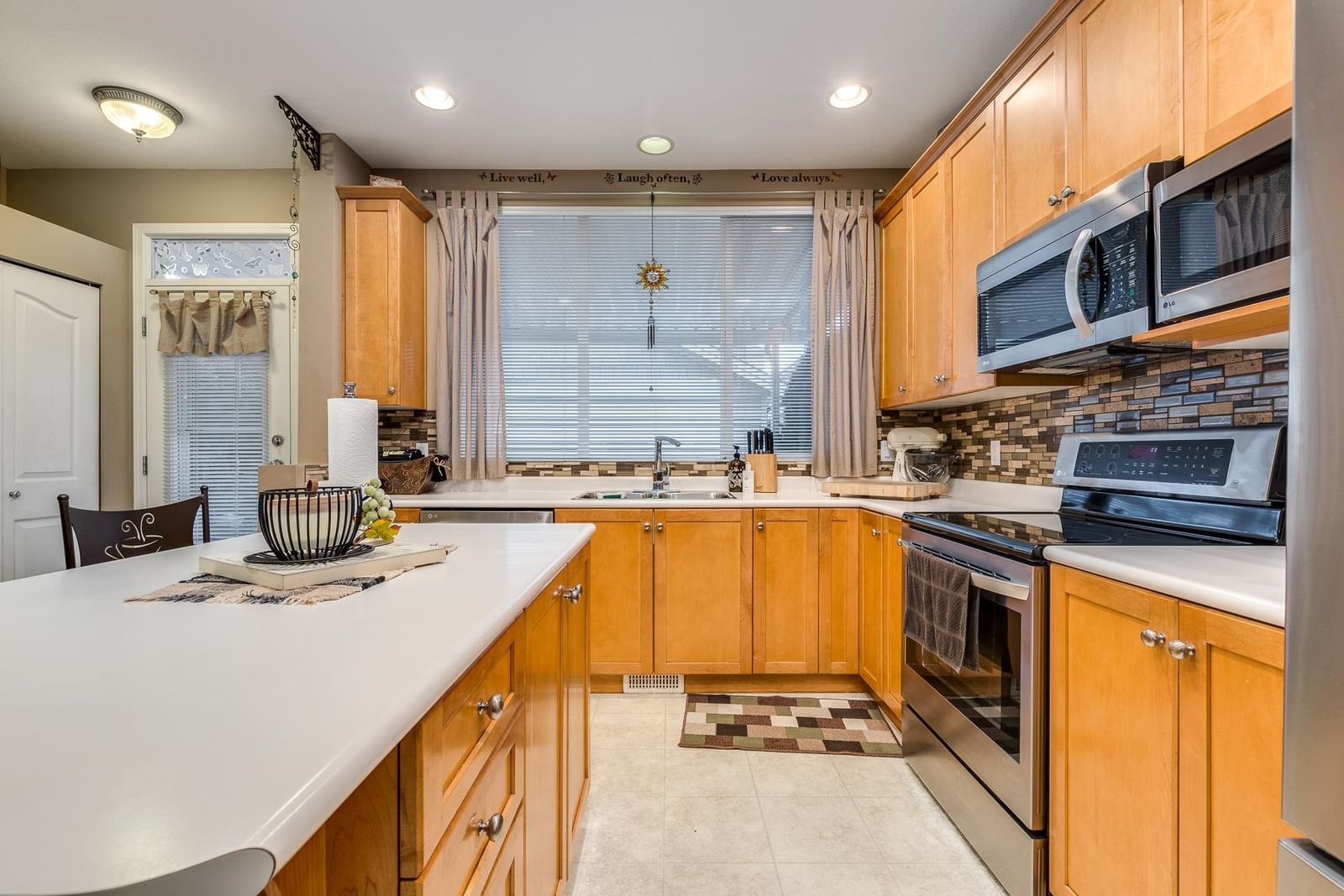 Listing Image 14