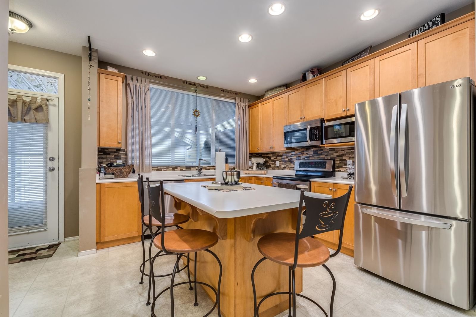 Listing Image 15