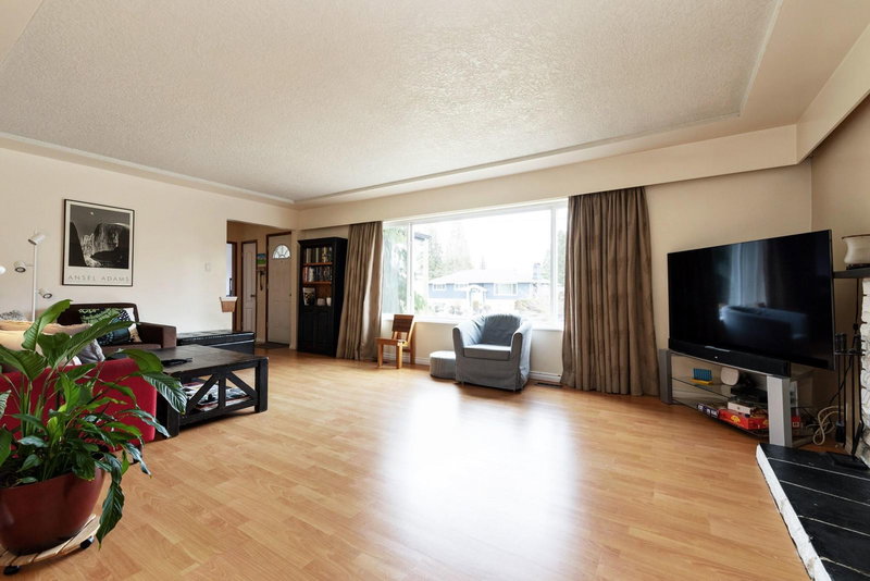 3949 Sefton Street, Port Coquitlam, V3B 3S2 | Image 3