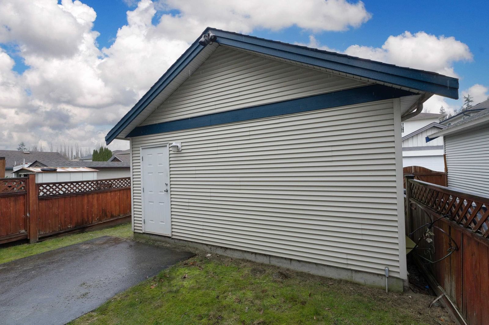 Listing Image 27