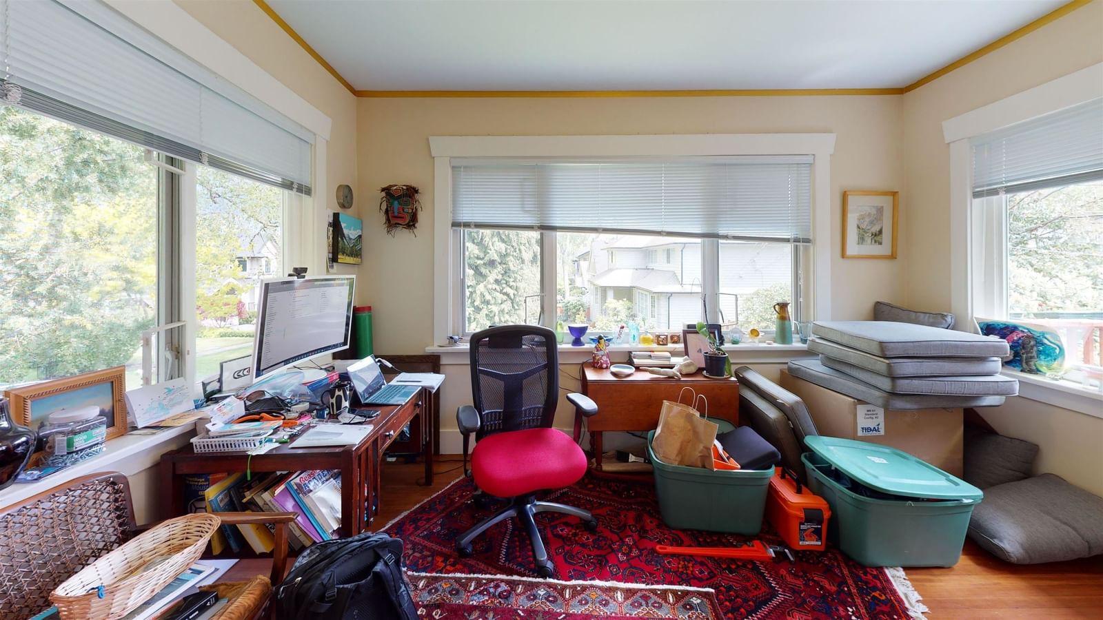 Listing Image 12