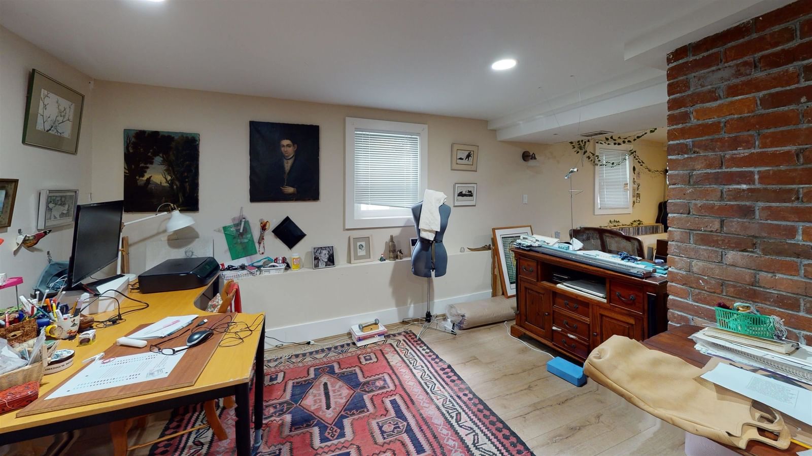 Listing Image 17