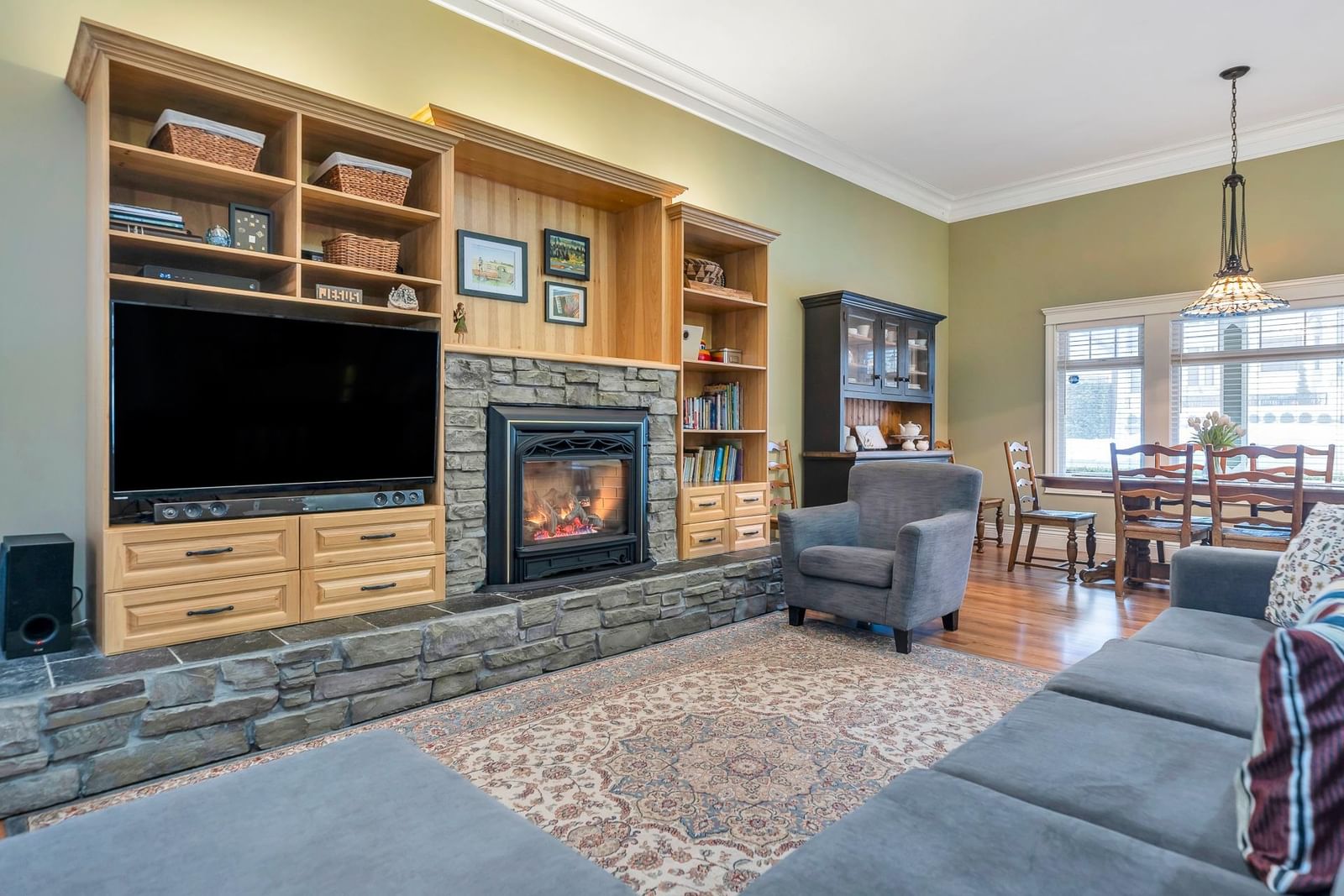 Listing Image 19