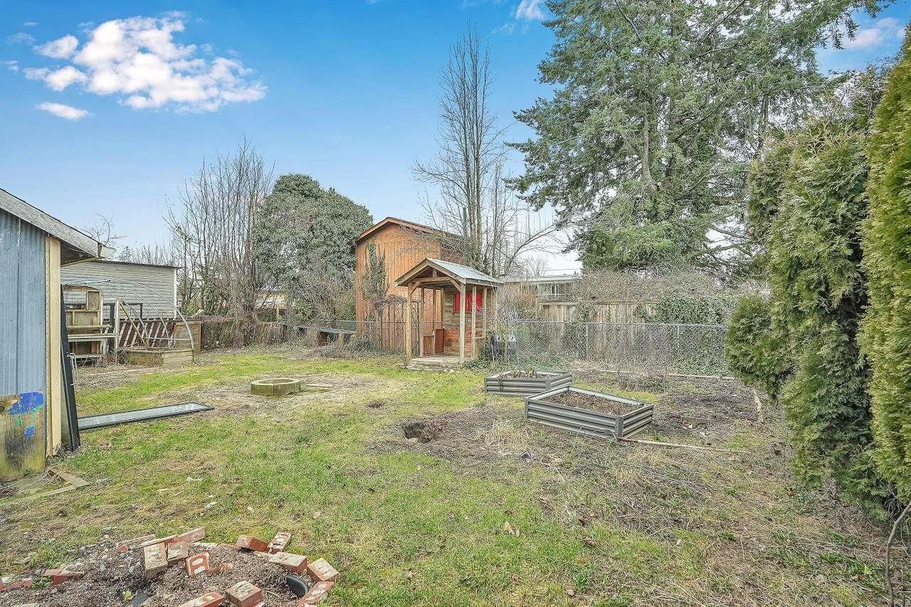 Listing Image 11