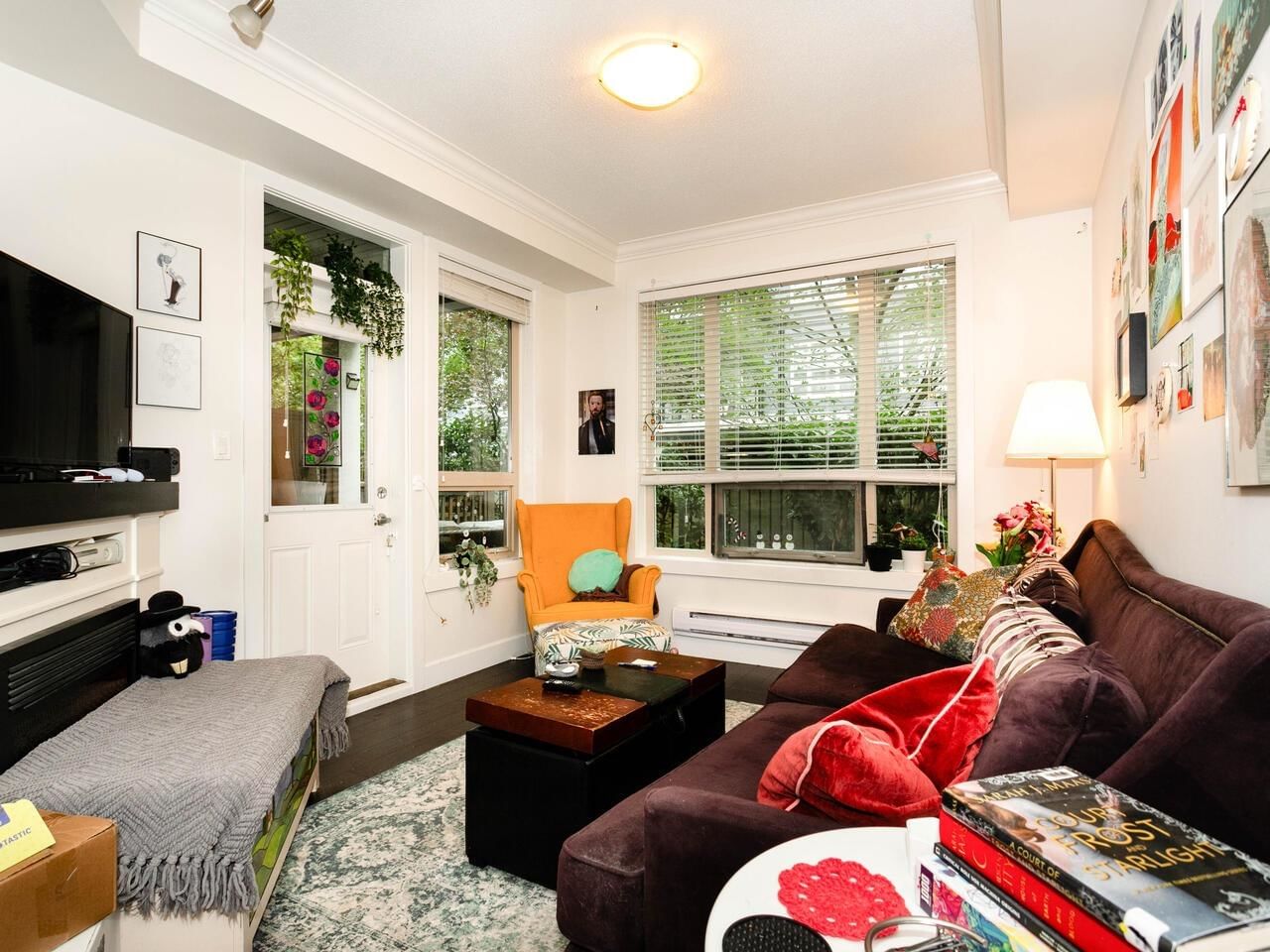 Listing Image 5