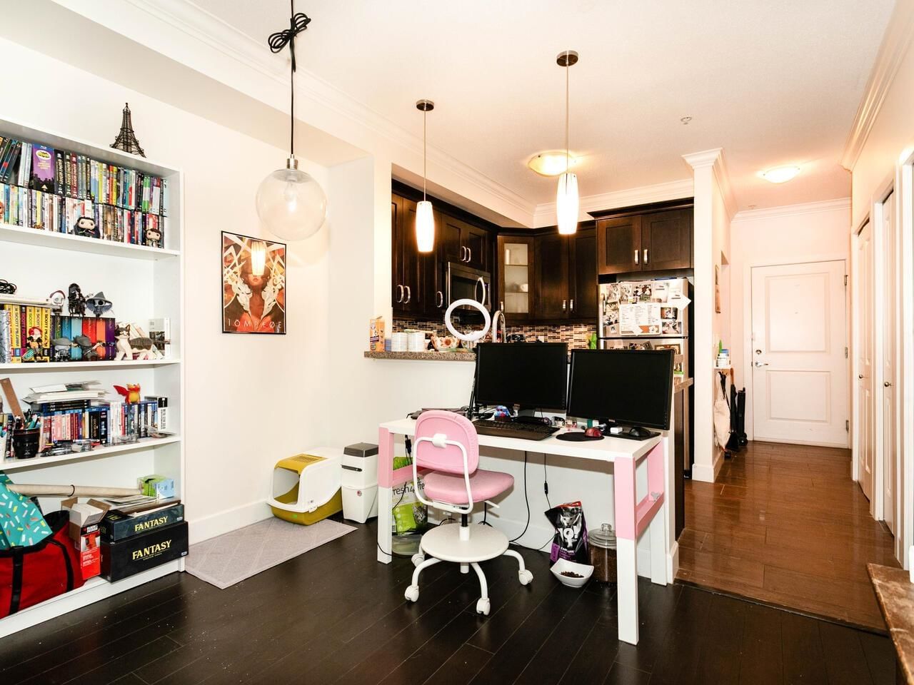 Listing Image 9