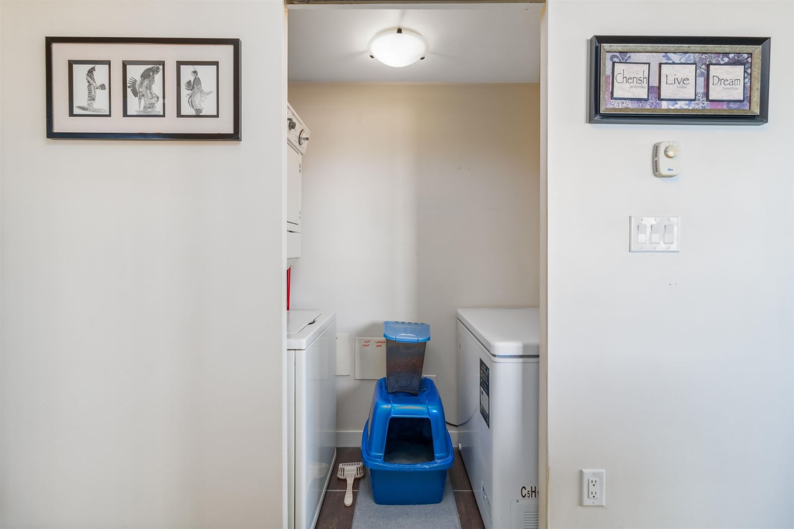 Listing Image 14