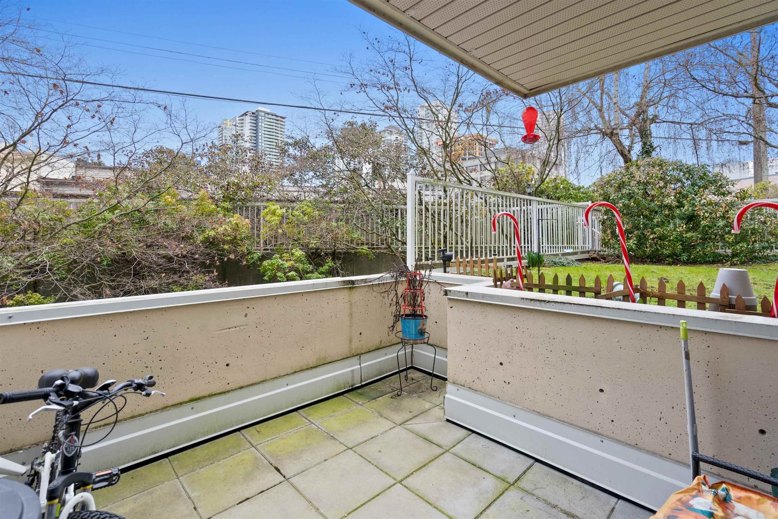 Listing Image 14
