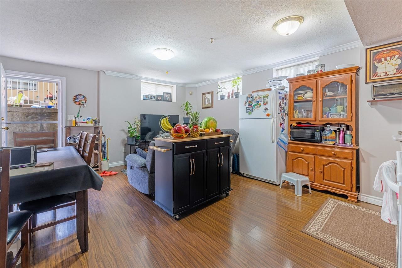 Listing Image 20