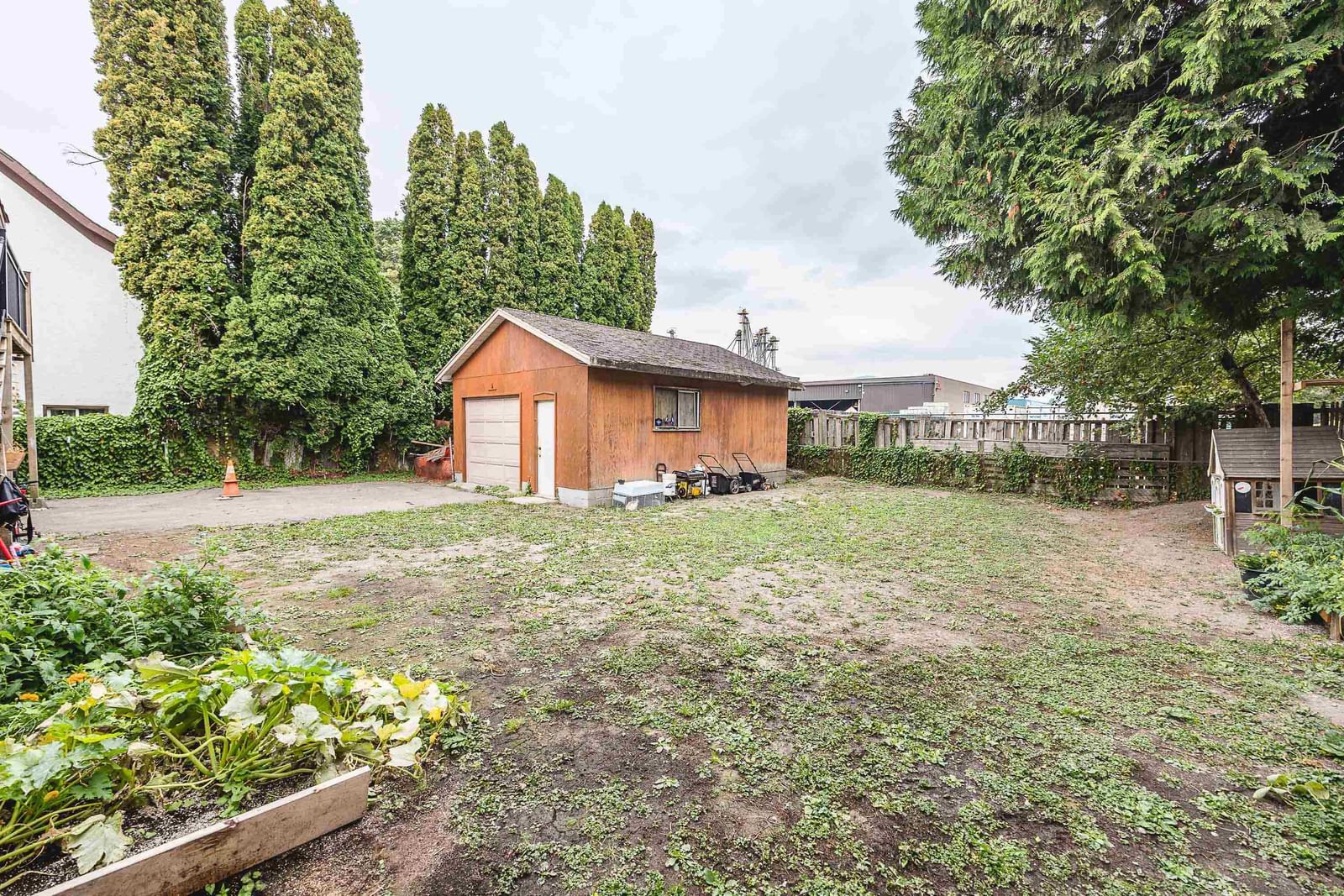 Listing Image 34