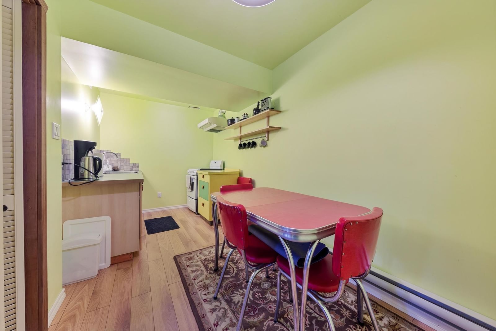 Listing Image 14