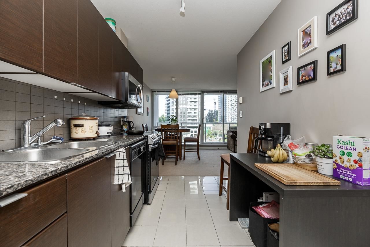 Listing Image 9