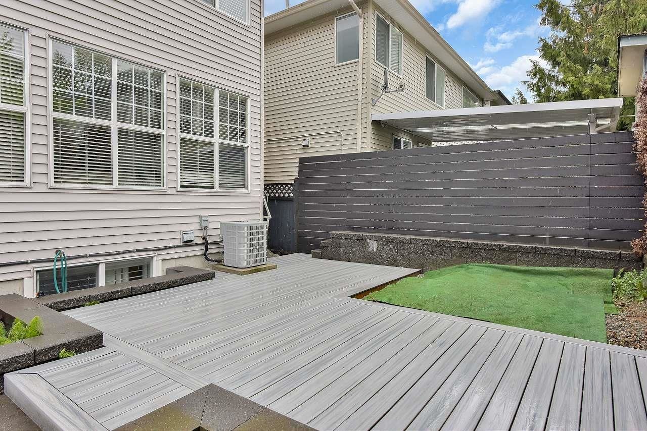 Listing Image 8