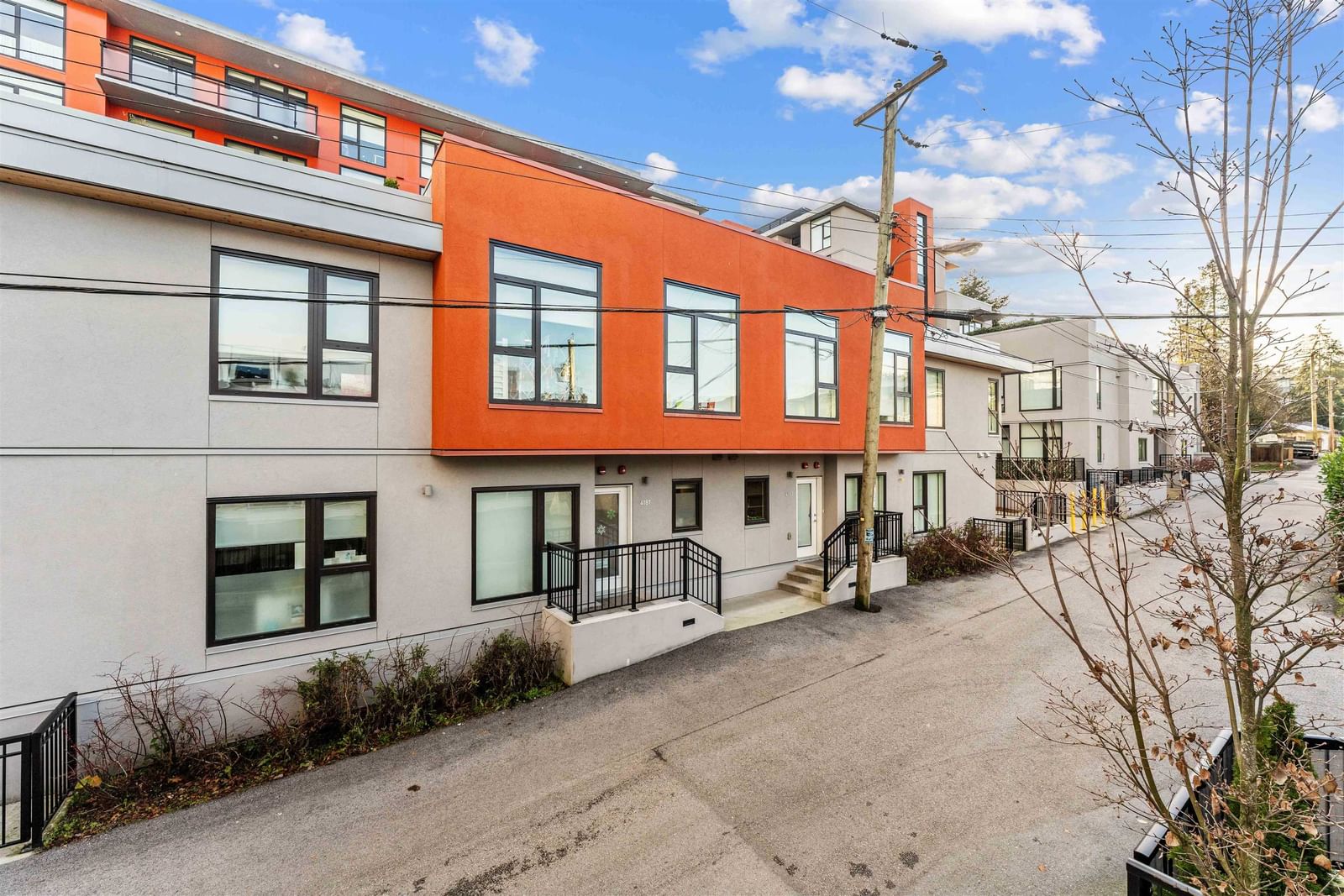 Listing Image 15
