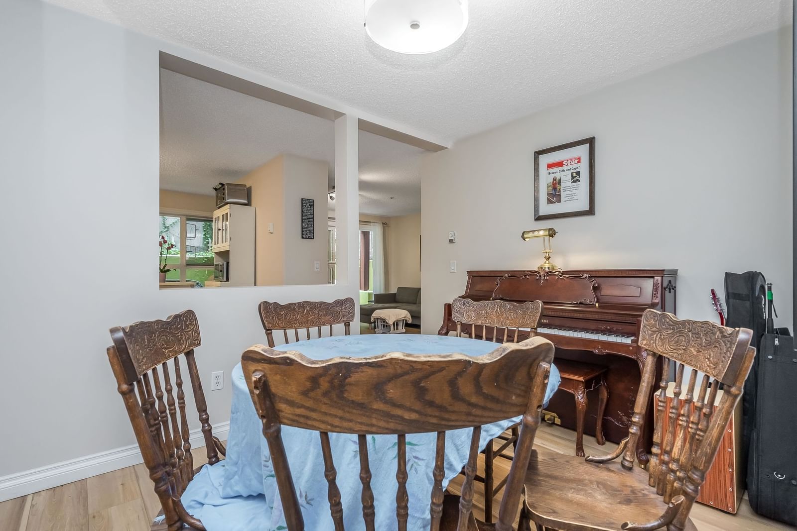 Listing Image 18