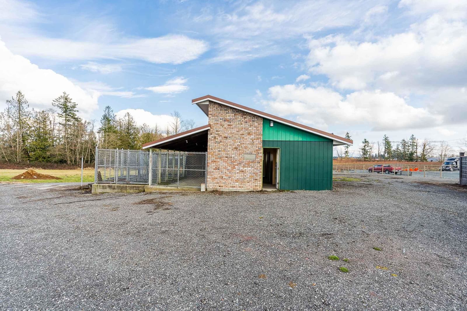 Listing Image 18