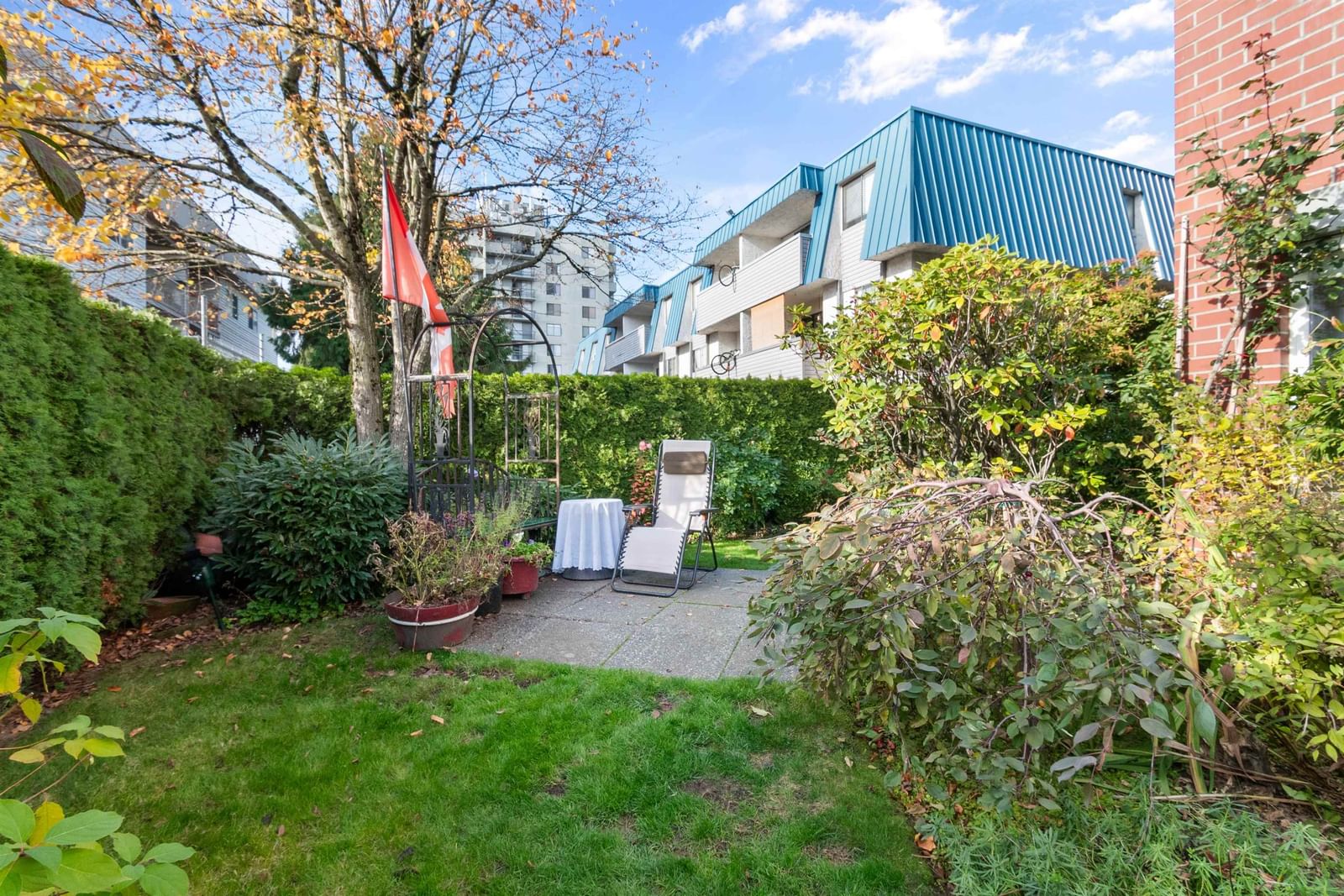 Listing Image 8