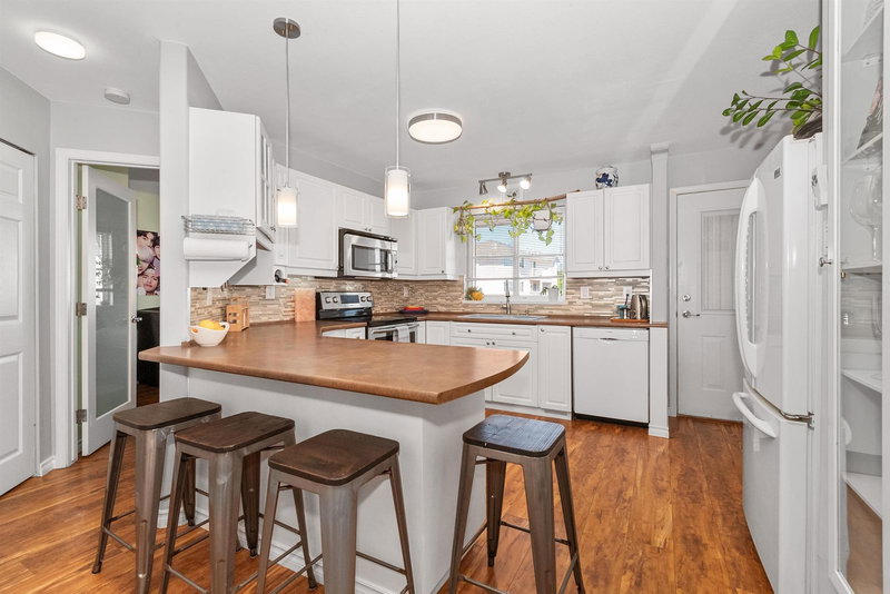 18 - 5915 Vedder Road, Chilliwack, V2R 1C3 | Image 2