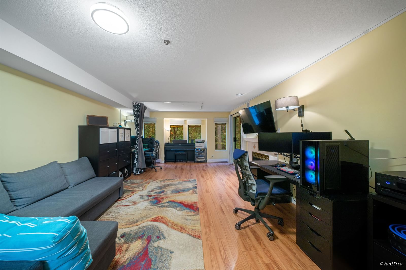Listing Image 6