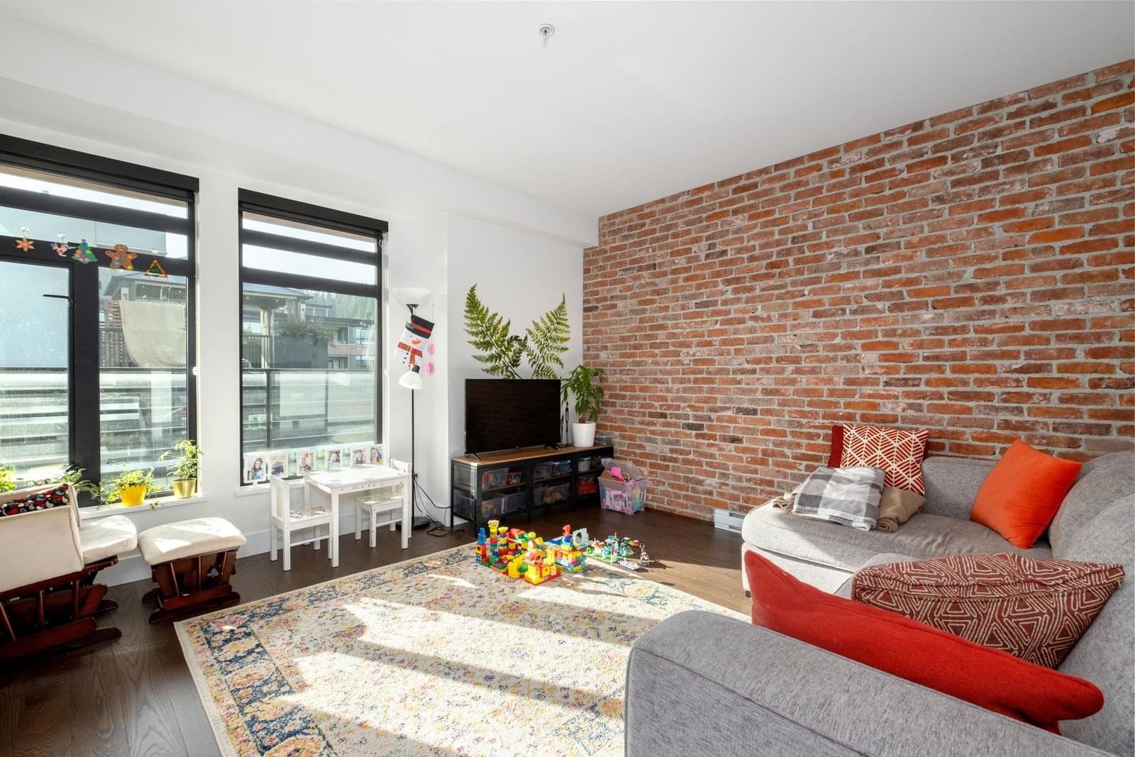 Listing Image 13