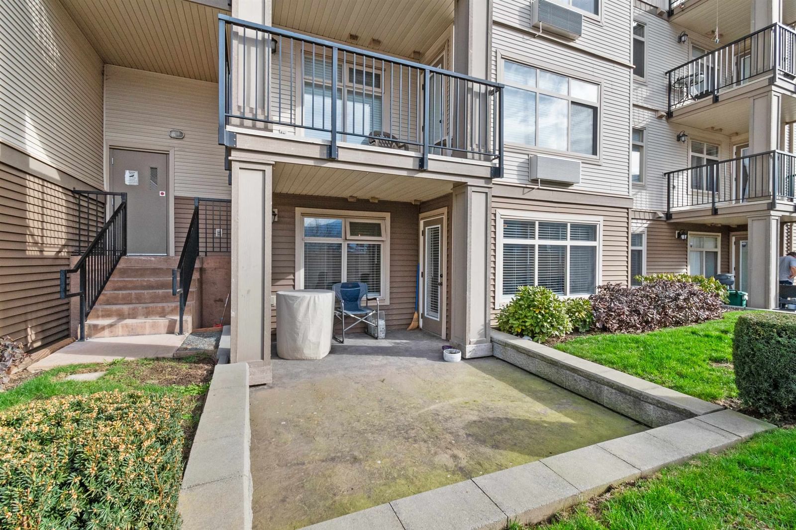Listing Image 23