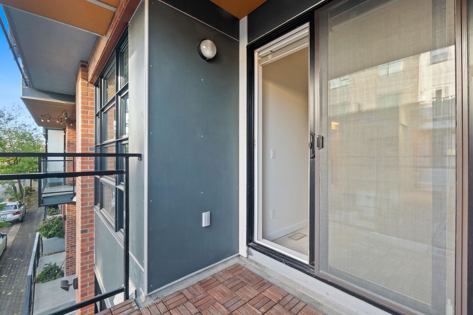 Listing Image 25