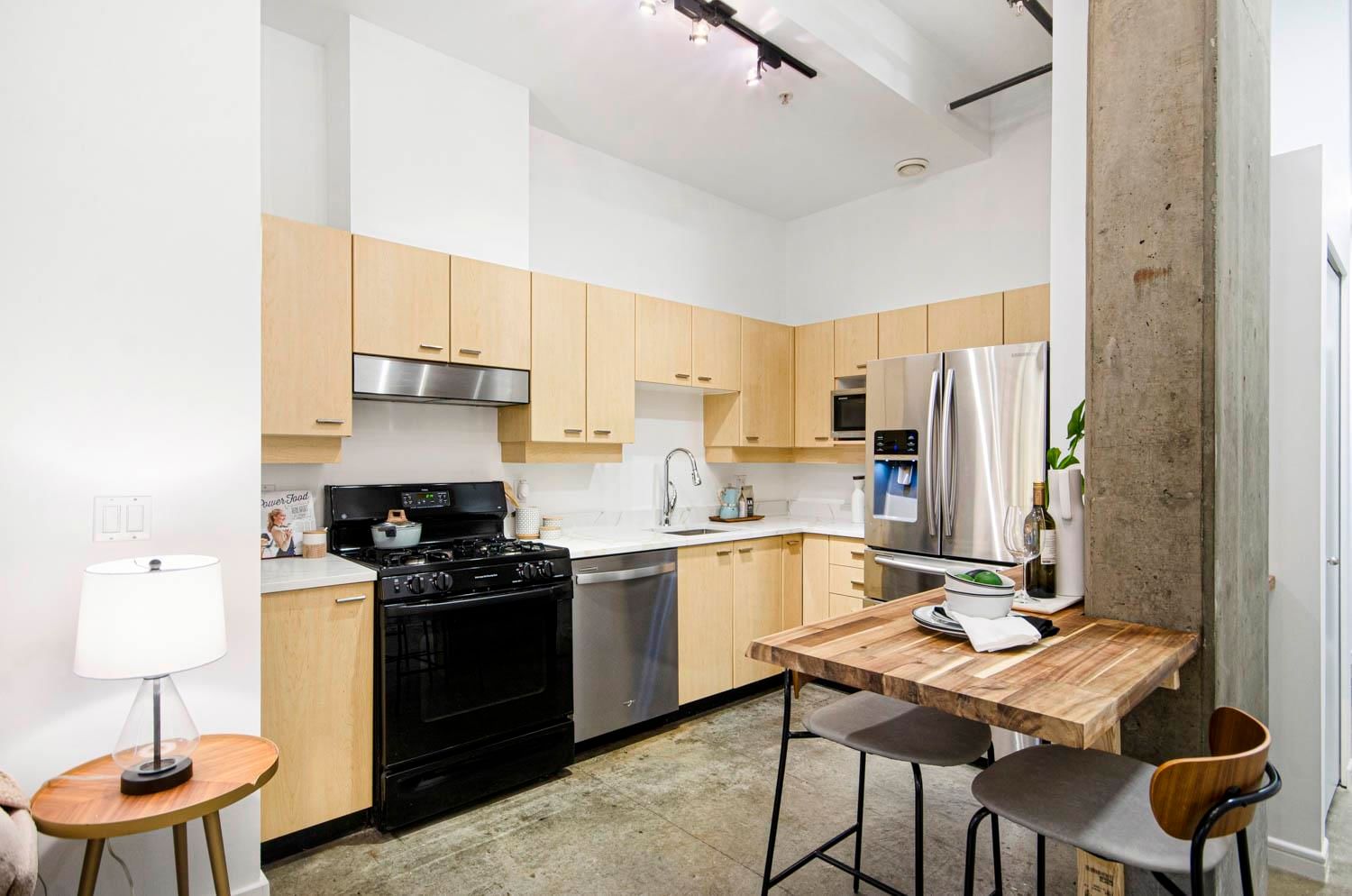 Listing Image 10