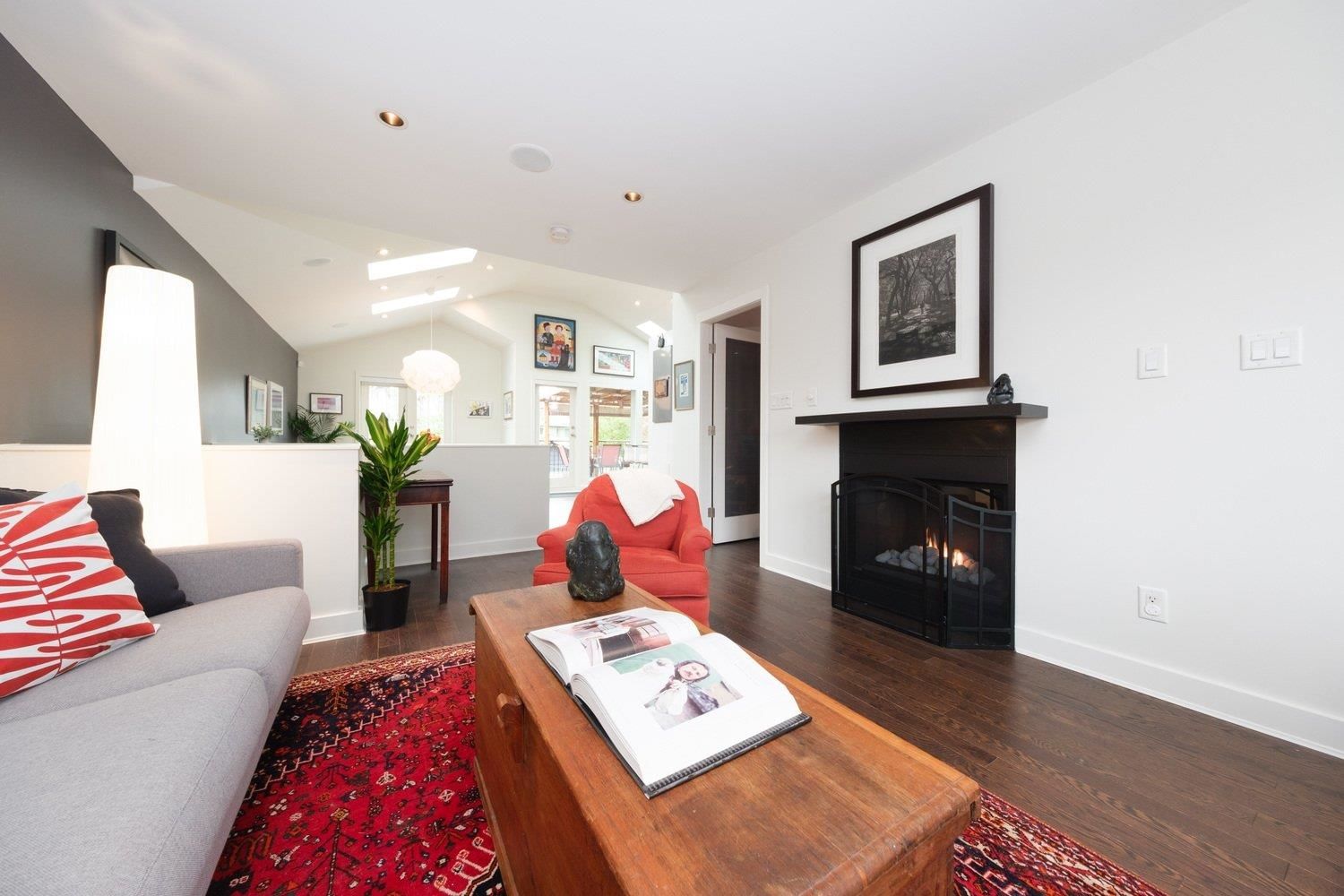 Listing Image 10