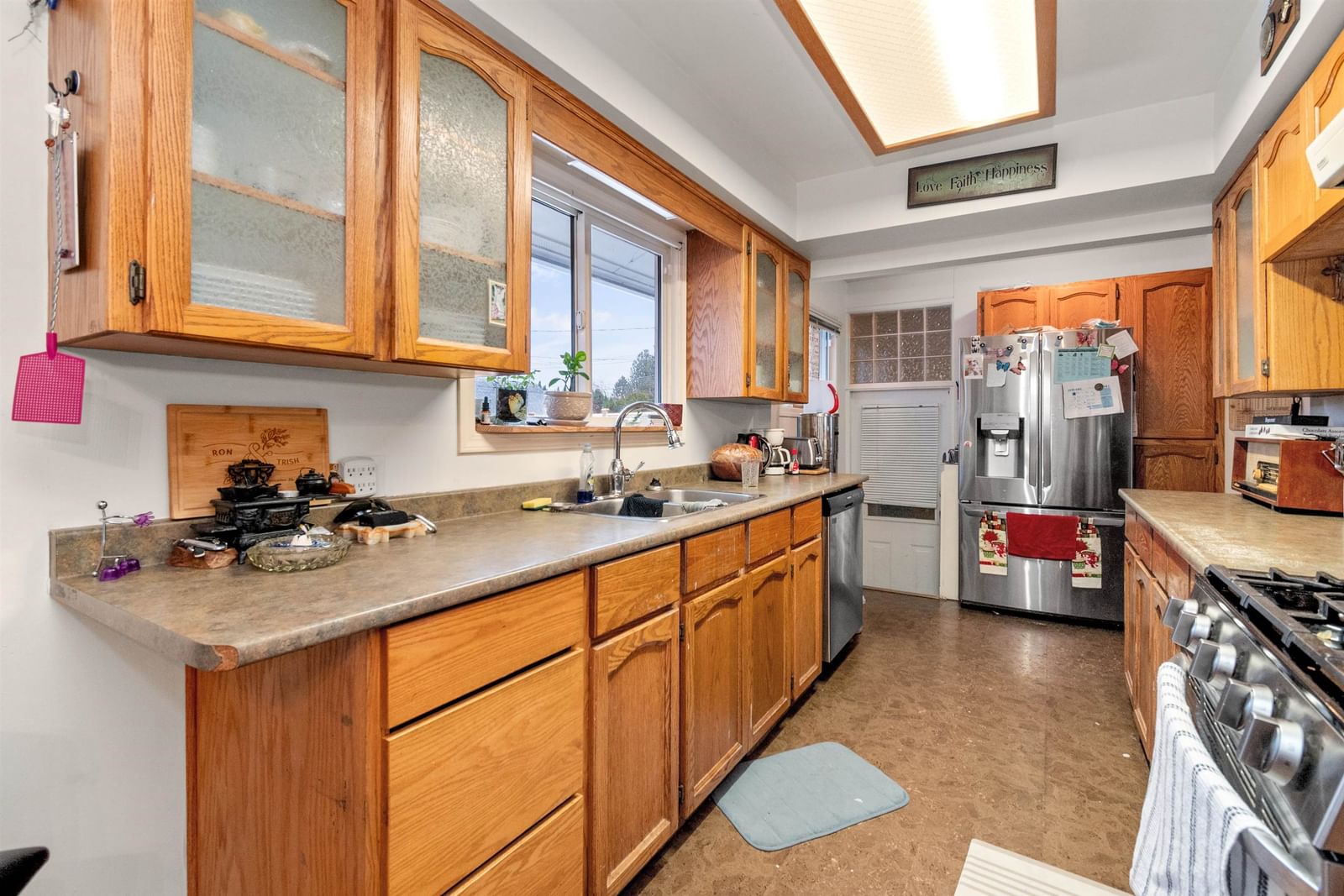 Listing Image 11