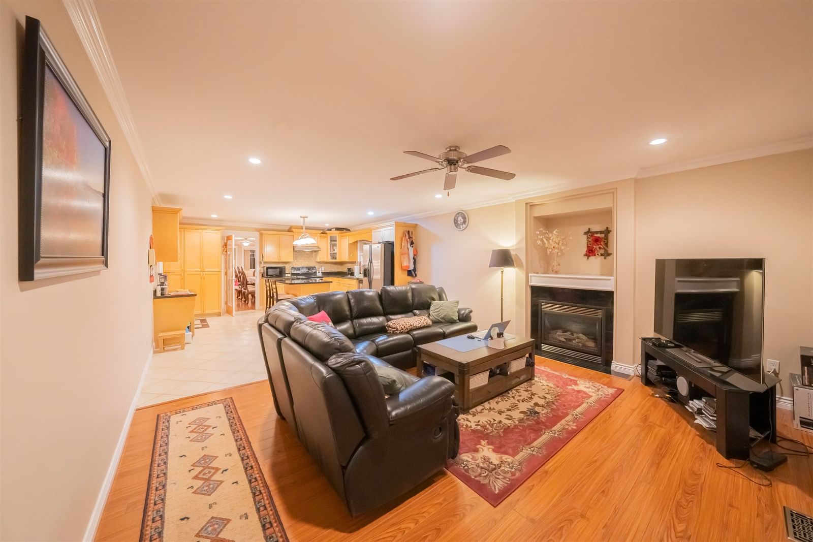 Listing Image 16