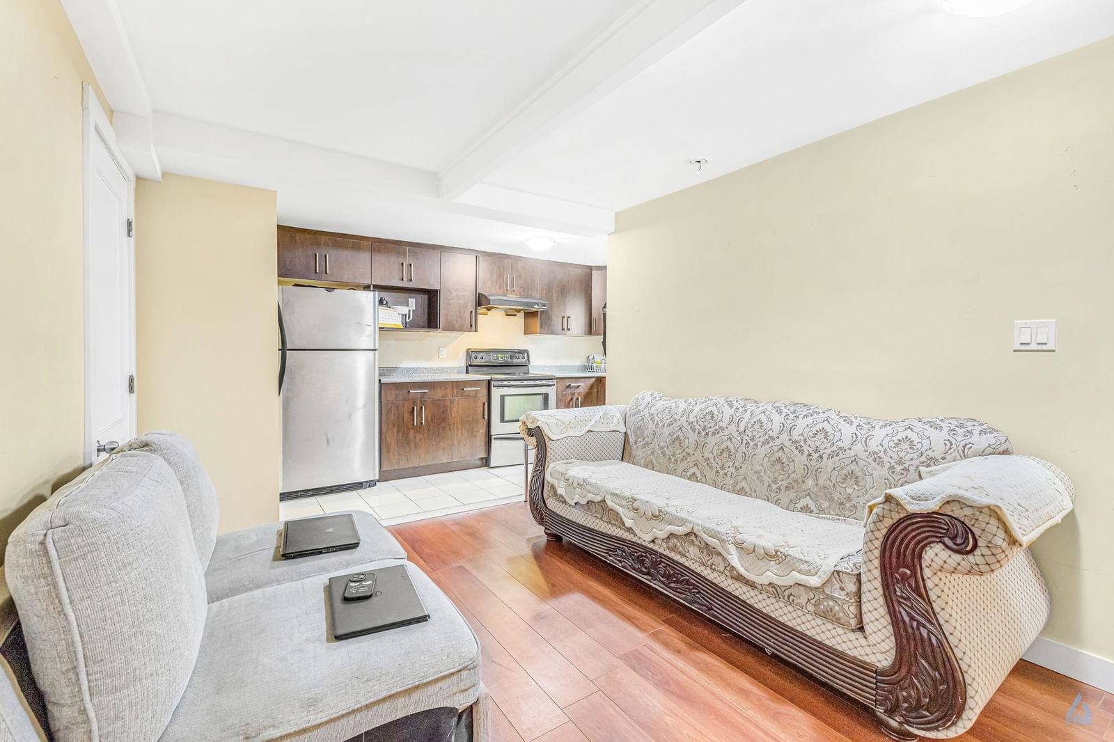 Listing Image 20