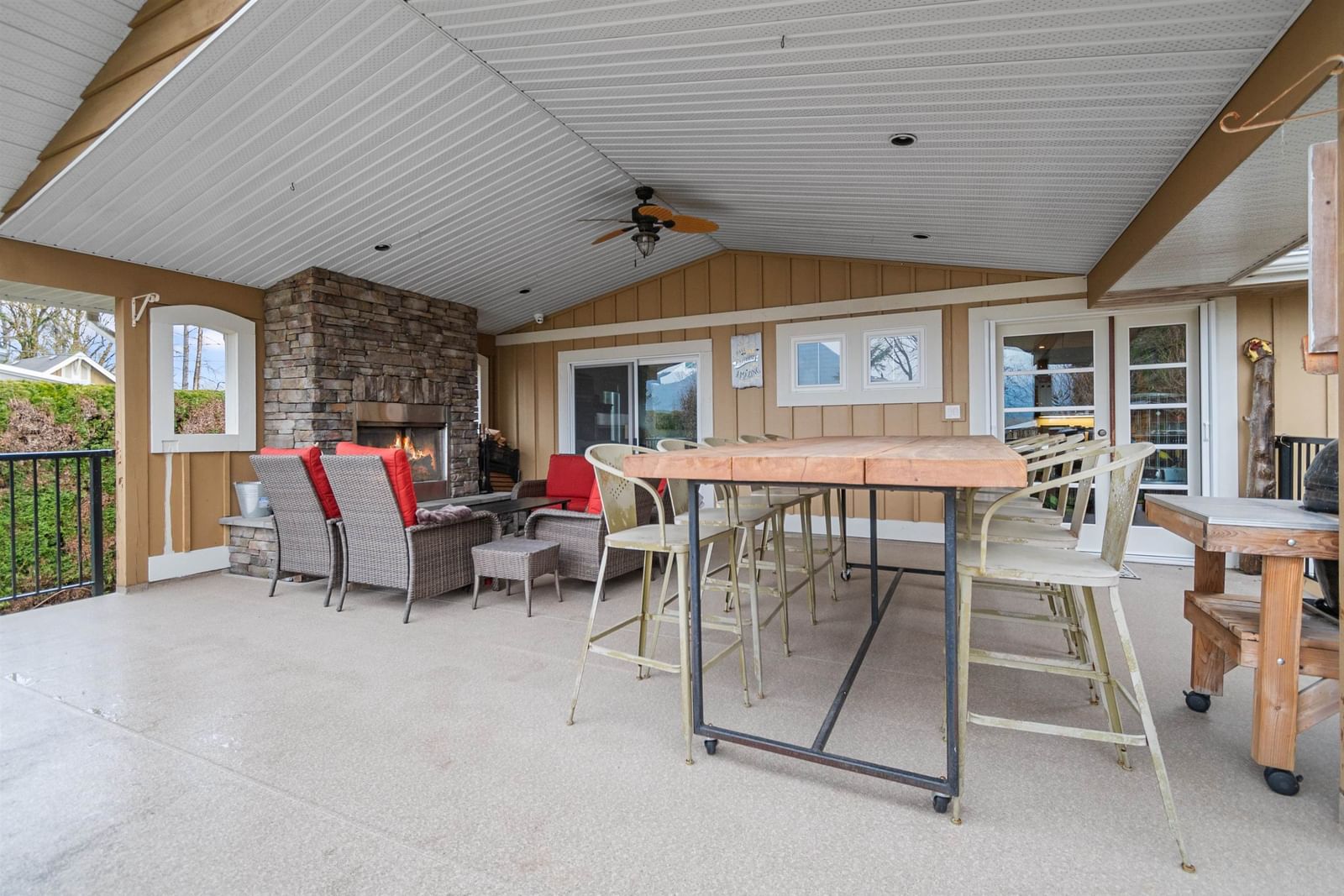 Listing Image 13
