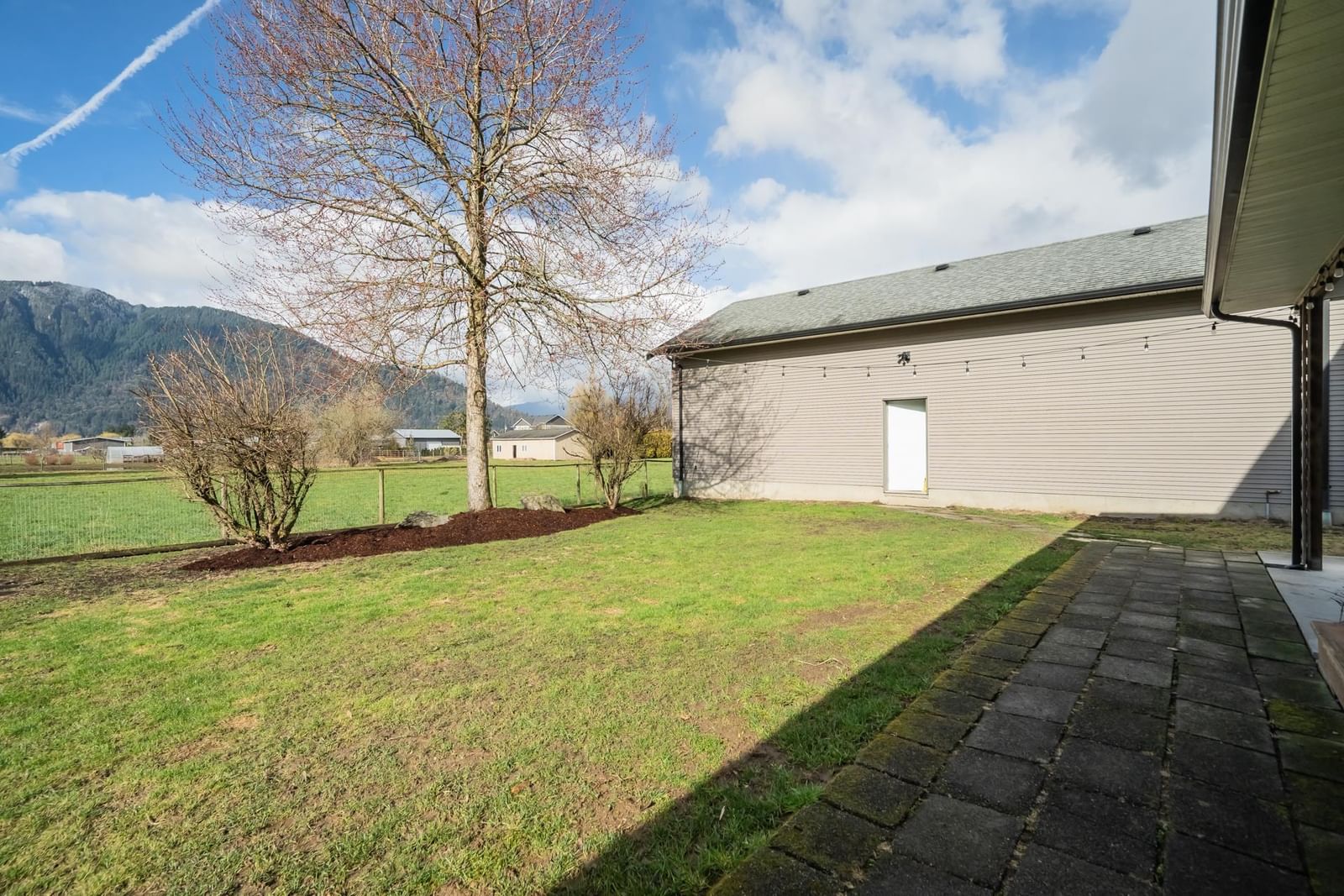 Listing Image 29
