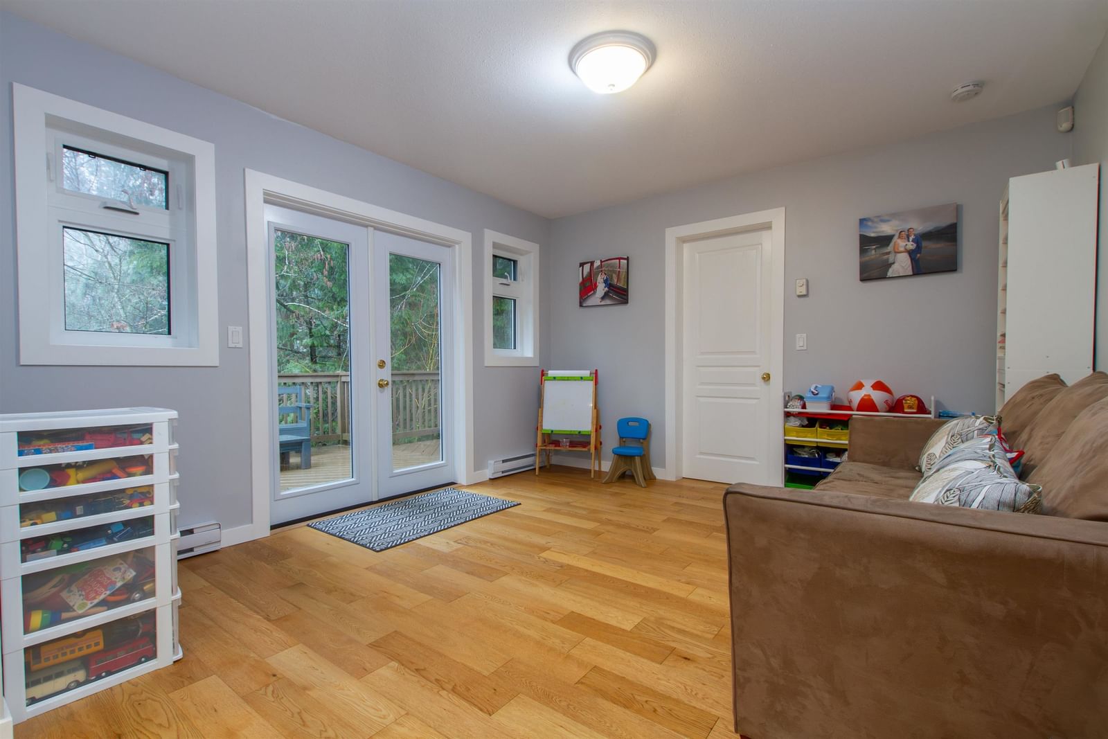 Listing Image 16