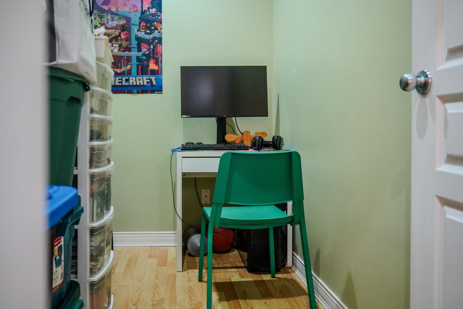 Listing Image 13