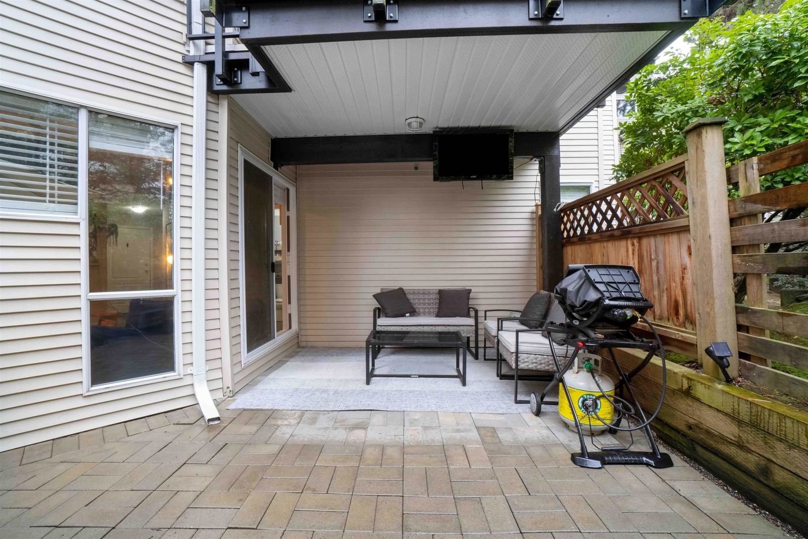 Listing Image 17