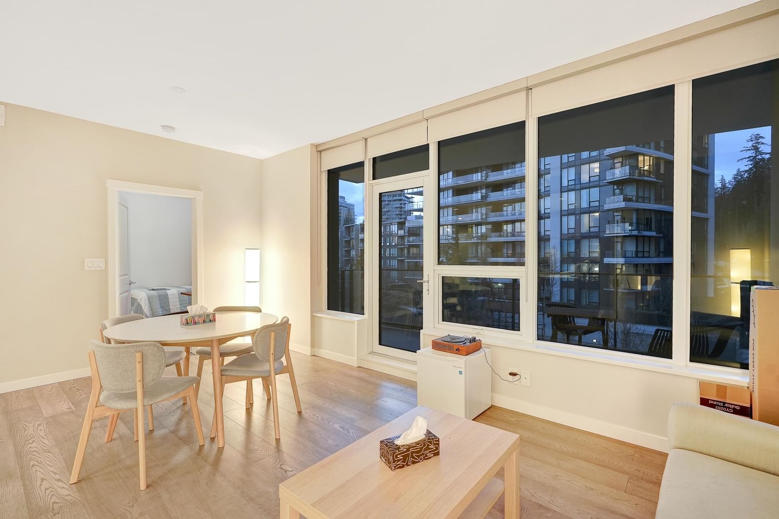 Listing Image 10