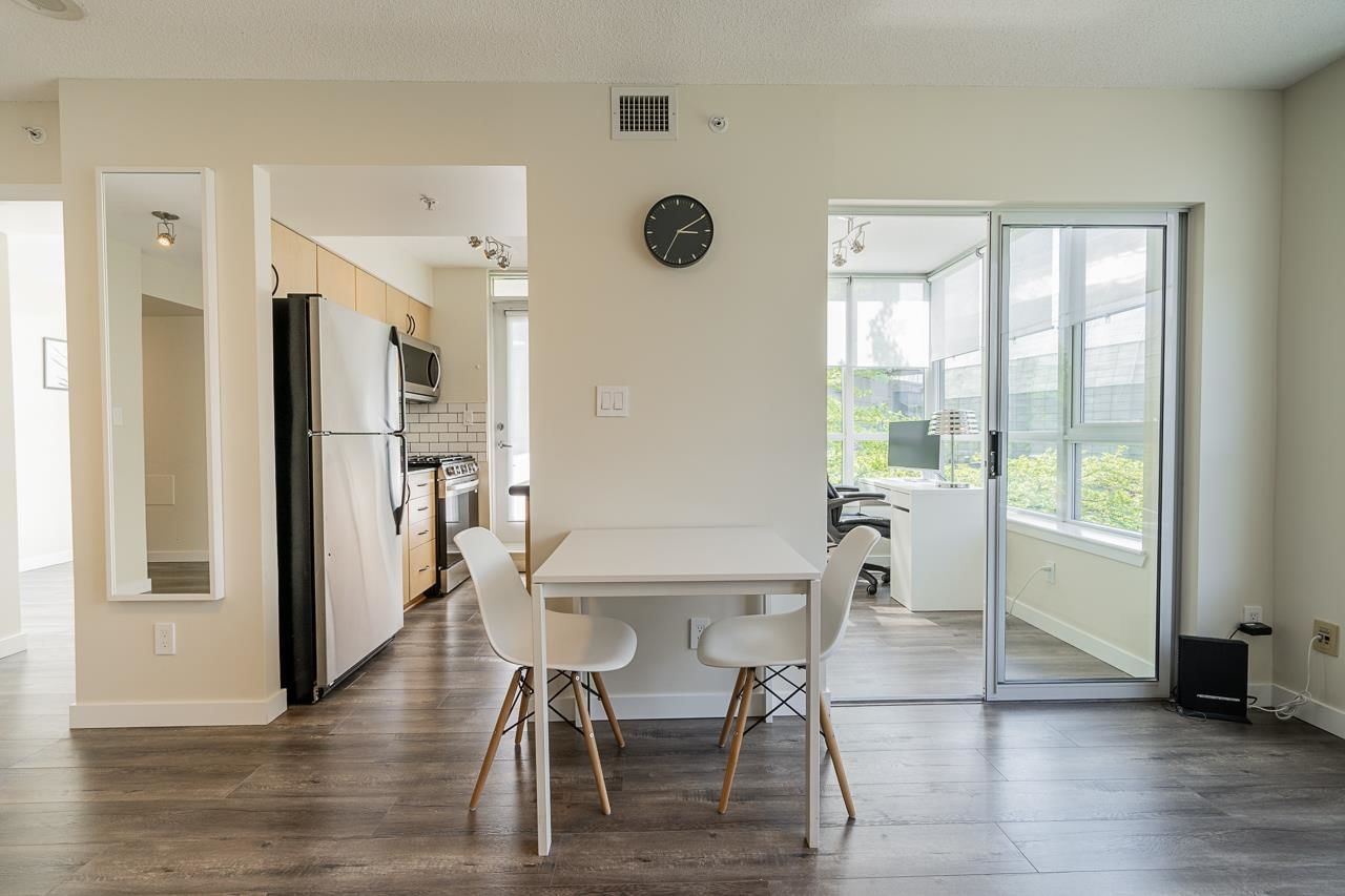 Listing Image 10