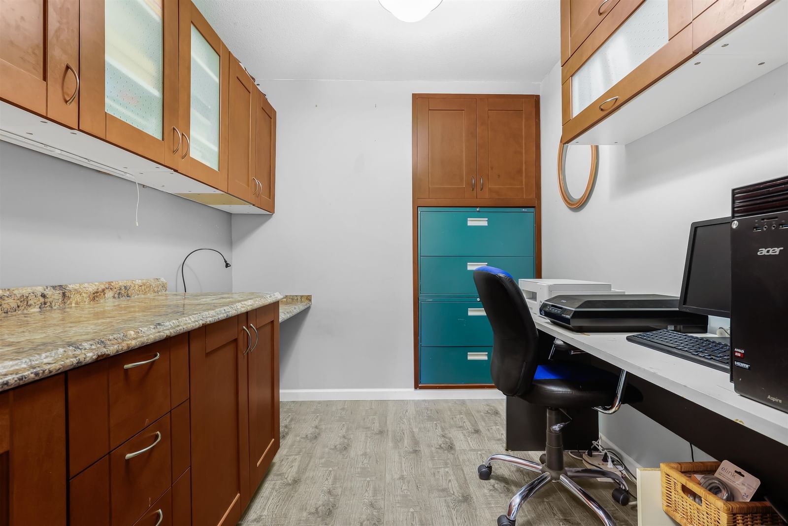 Listing Image 19