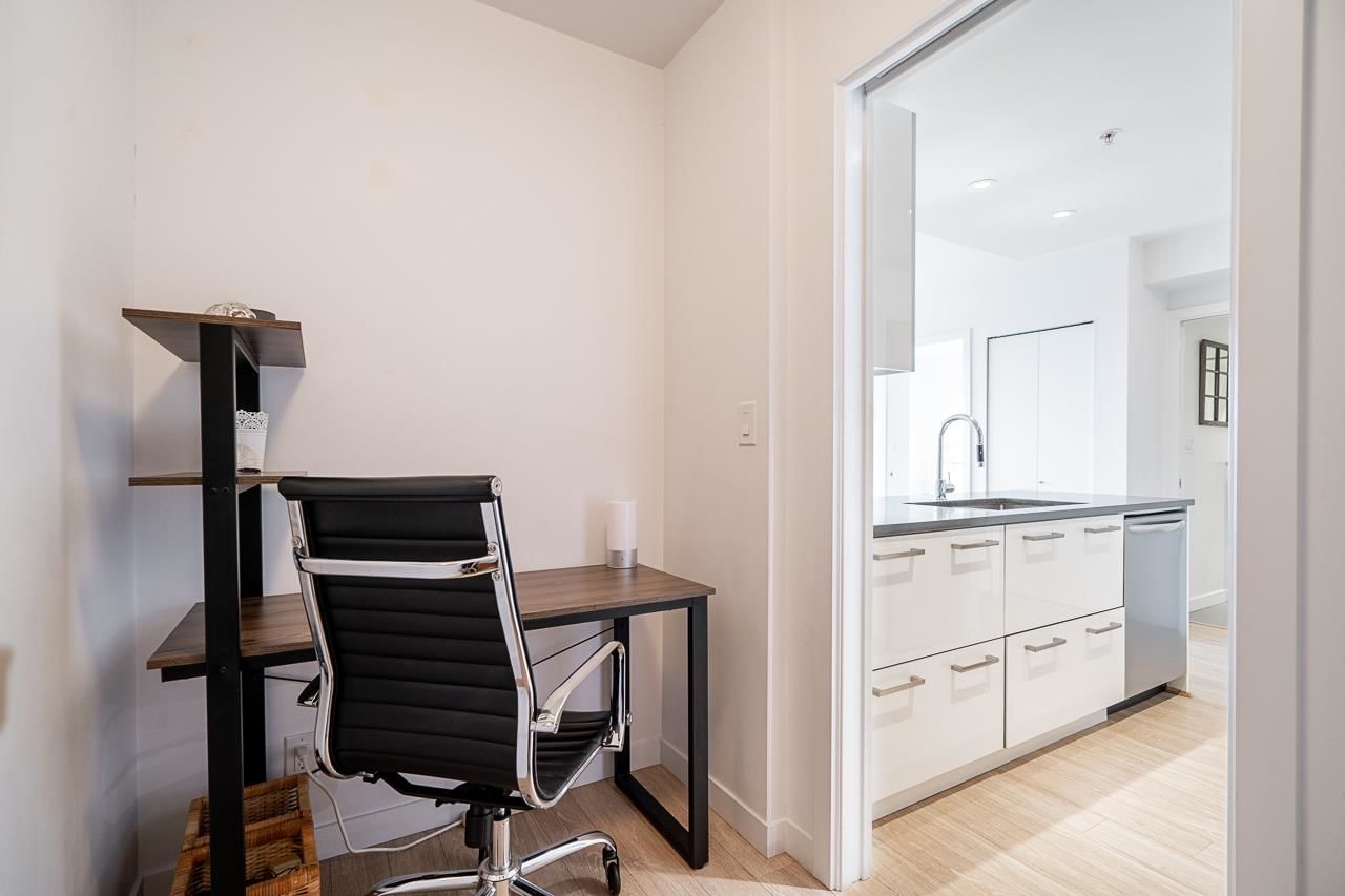 Listing Image 10