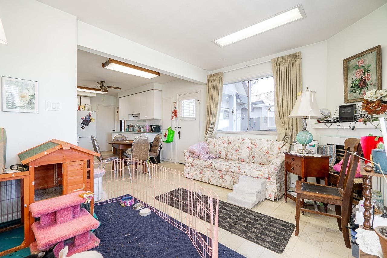 Listing Image 13