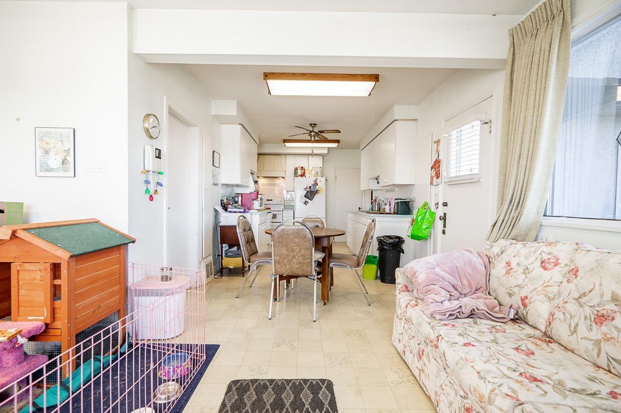 Listing Image 14