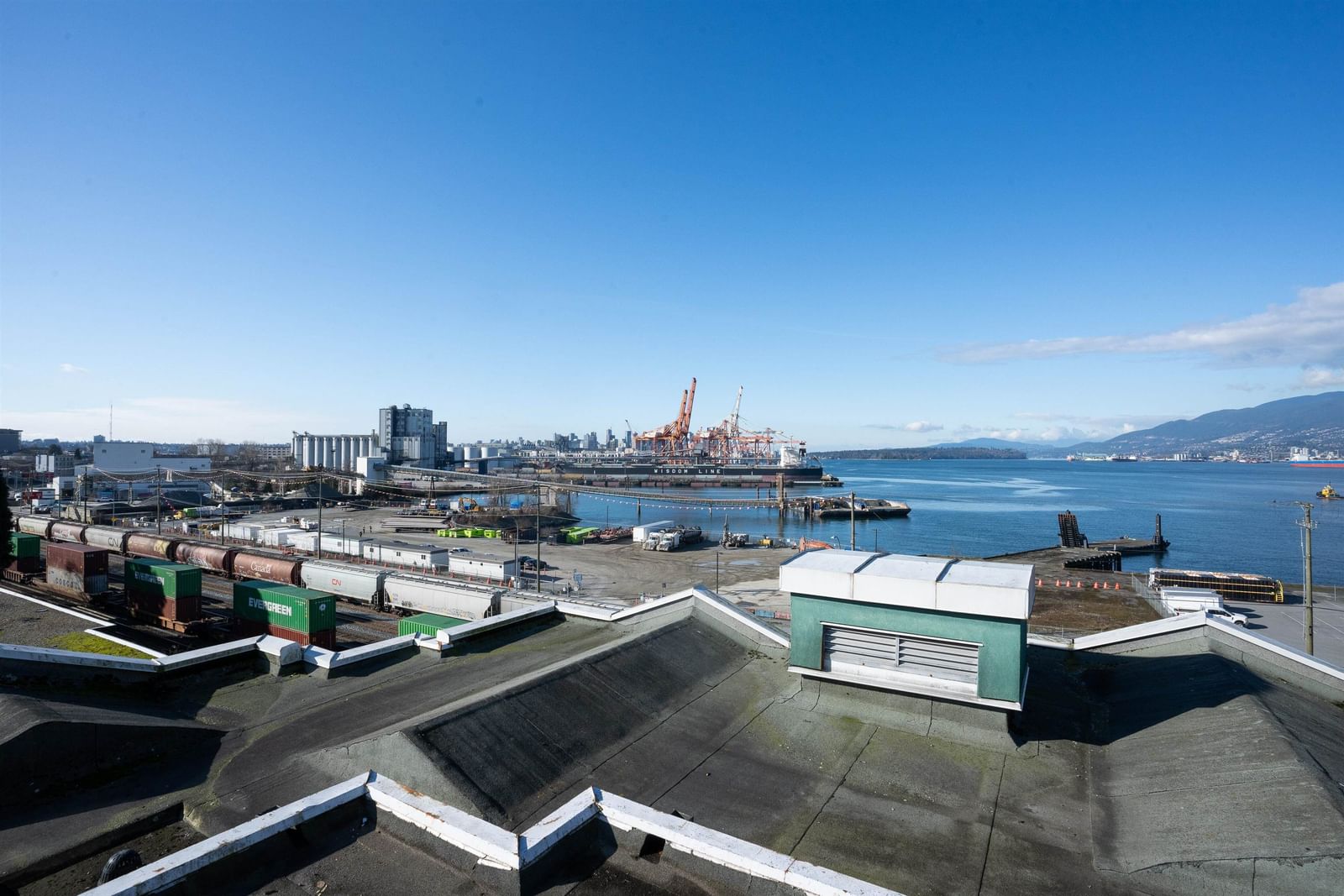 Listing Image 12